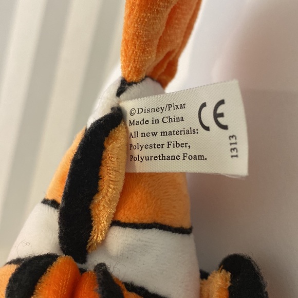 Disney Finding Nemo - 7 in Nemo Soft Toy - Picture 6 of 6